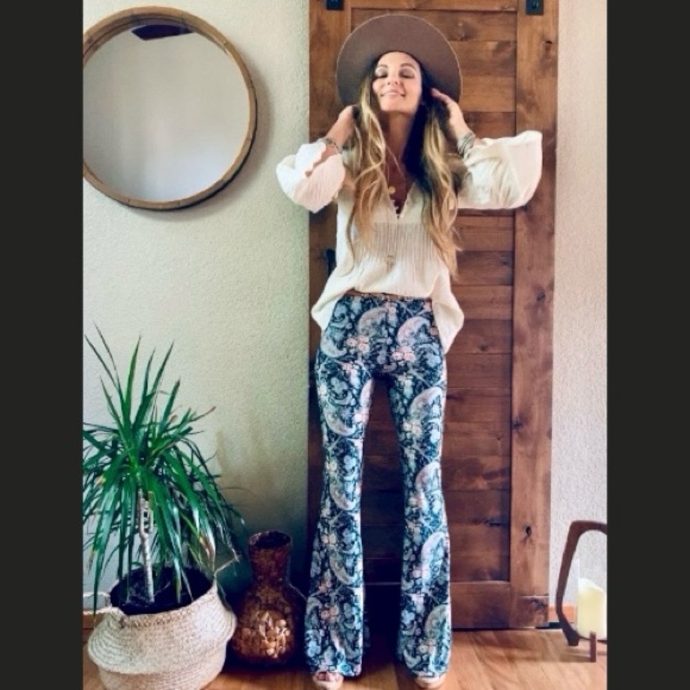 Novella Royale Midnight Rose Janis Bells, Size Small, Rare Print! - Picture 4 of 12